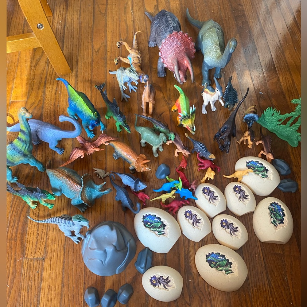 50+ dinosaur pieces 🦕 toy